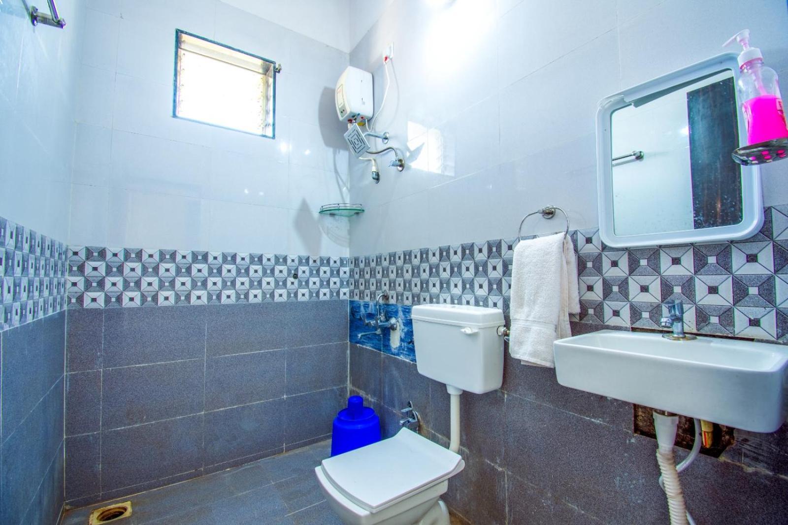 Empyrean Stay Ll 6Bhk Ll Royal Bramha Palace Ll Pvt Pool Ll Lonavala Extérieur photo