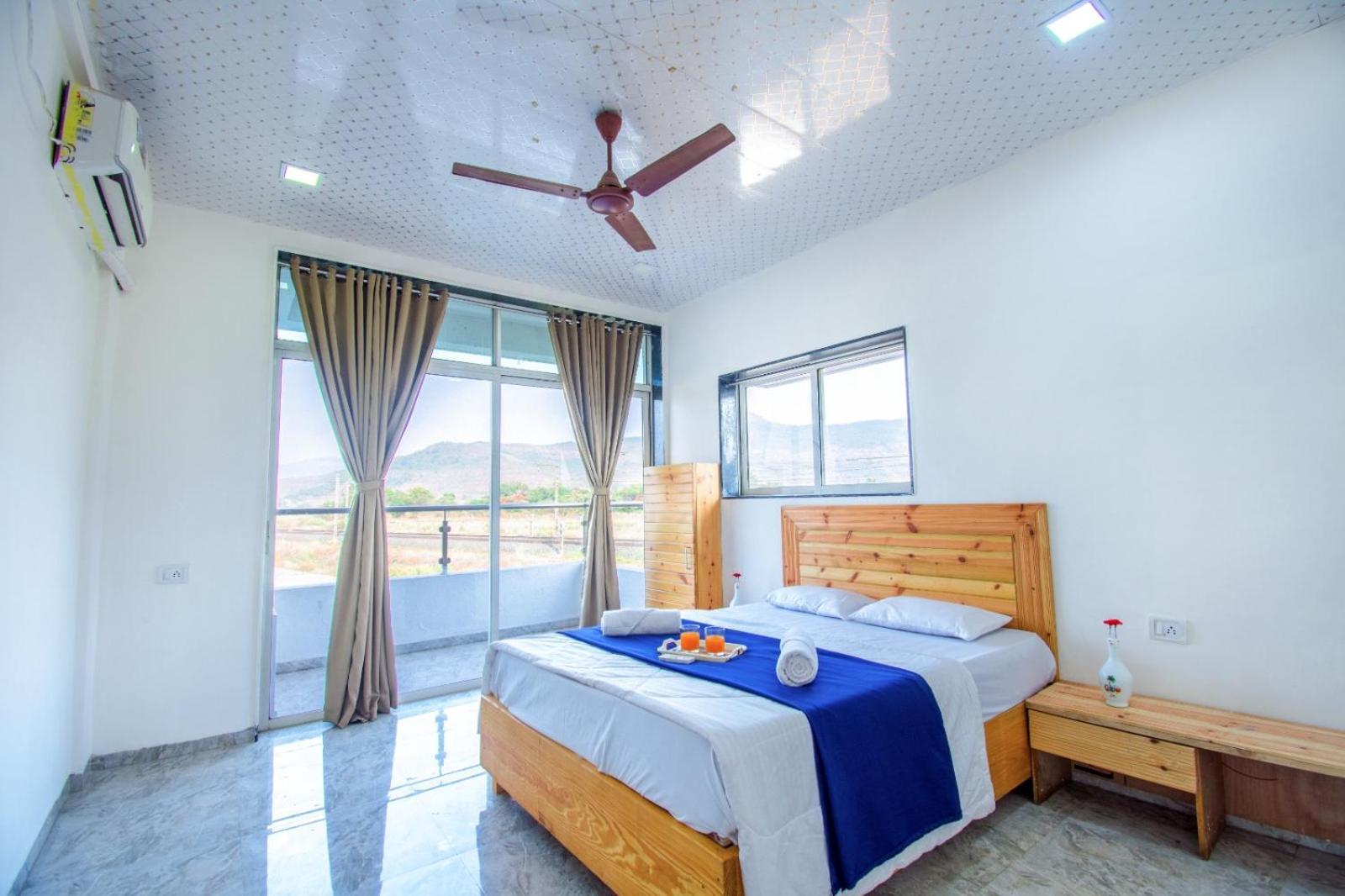 Empyrean Stay Ll 6Bhk Ll Royal Bramha Palace Ll Pvt Pool Ll Lonavala Extérieur photo
