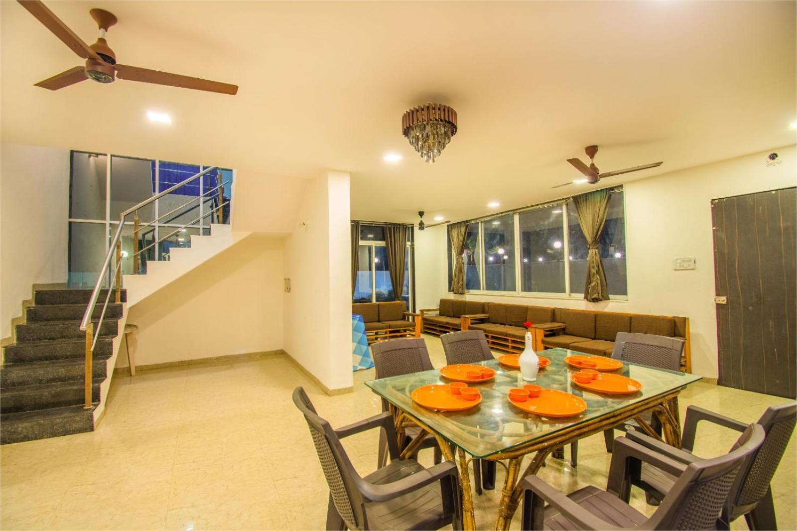 Empyrean Stay Ll 6Bhk Ll Royal Bramha Palace Ll Pvt Pool Ll Lonavala Extérieur photo