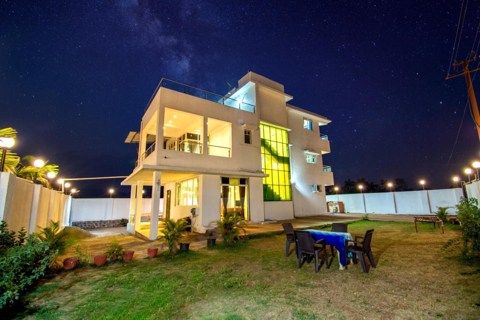 Empyrean Stay Ll 6Bhk Ll Royal Bramha Palace Ll Pvt Pool Ll Lonavala Extérieur photo
