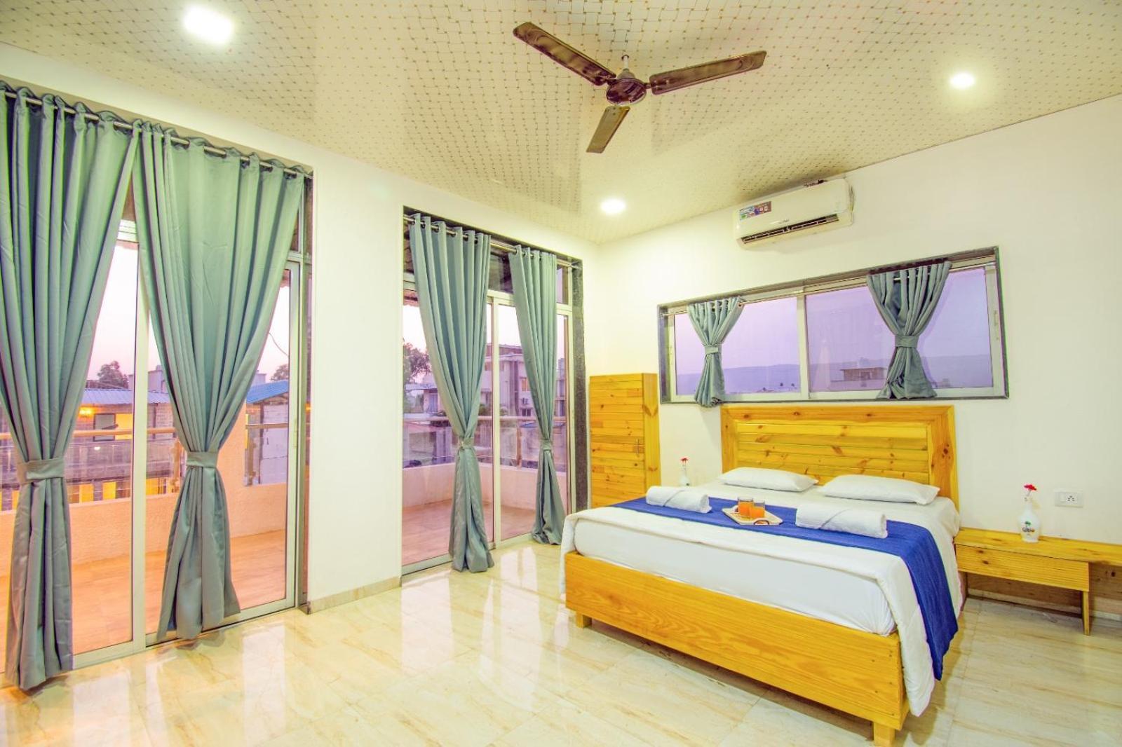 Empyrean Stay Ll 6Bhk Ll Royal Bramha Palace Ll Pvt Pool Ll Lonavala Extérieur photo